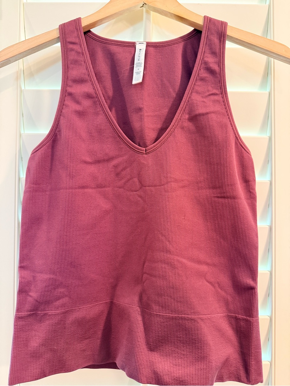 Athleta Ribbed V-Neck Tank Top - Mauve